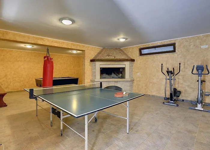 House Ivano 펜션 *