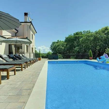 Nyaraló House Ivano