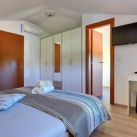 House Ivano 別荘 *